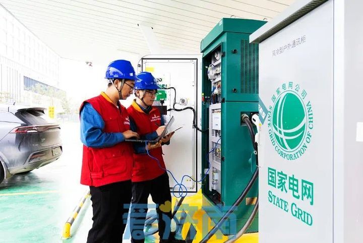 起步区启用济南首座“光储充放”一体化充电站