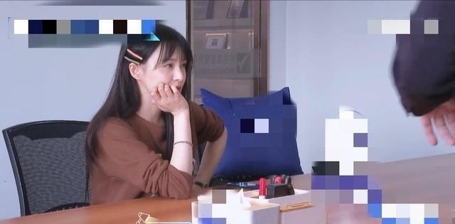 张恒|郑爽自曝被拖欠片酬，还咨询律师被PUA怎么办，内涵前男友？