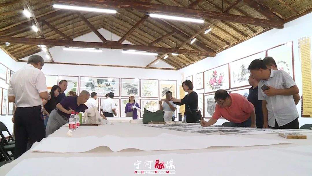 【观察】一道沟,一副担;一畦稻,一幅画