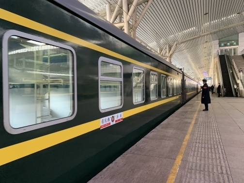 刚刚！返济复工专列开往重庆接运农民工