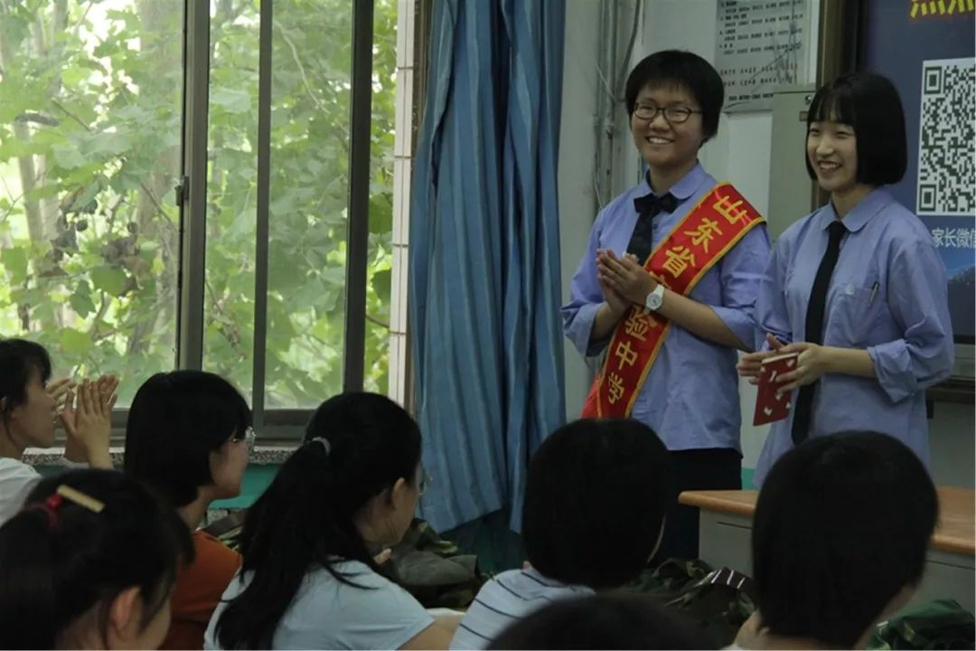 抢先看！山东多地中小学新生陆续报到 记者探营新生报到现场