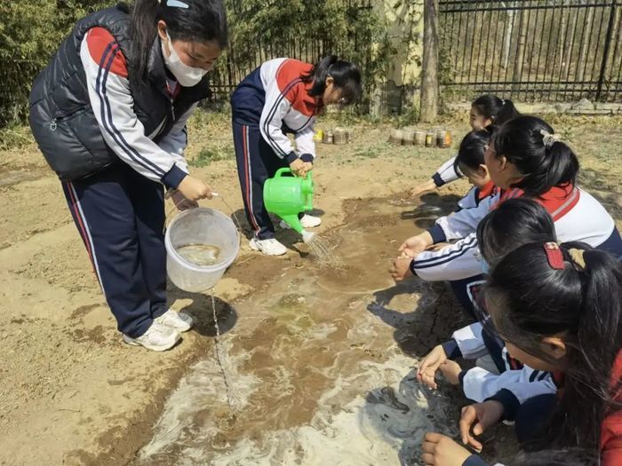 辣酱是这样诞生的！商河县滨河实验学校推体验式劳动教育