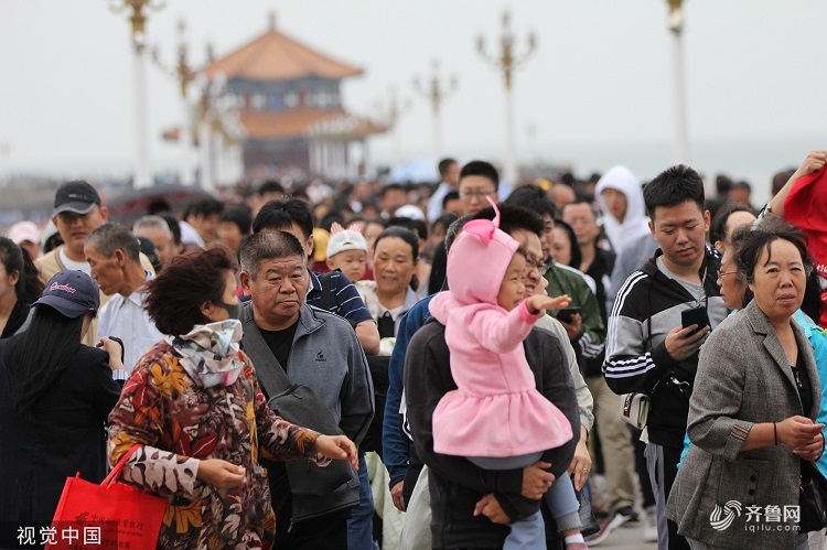 
国庆长假大数据丨山东“50后”出游最“壕”！青岛人出境游增幅最大