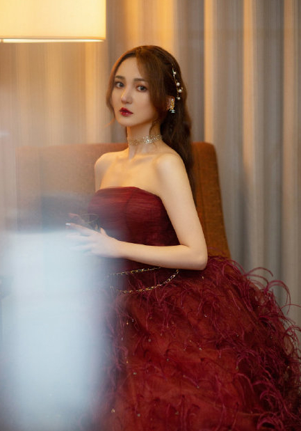 靳梦佳否认自己是沈梦辰爆料对象|再翻车！靳梦佳否认自己是沈梦辰爆料对象，杨迪似意有所指