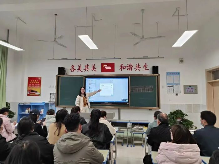 线上线下巧衔接！莱芜区世纪城小学组织线上教学提升工作