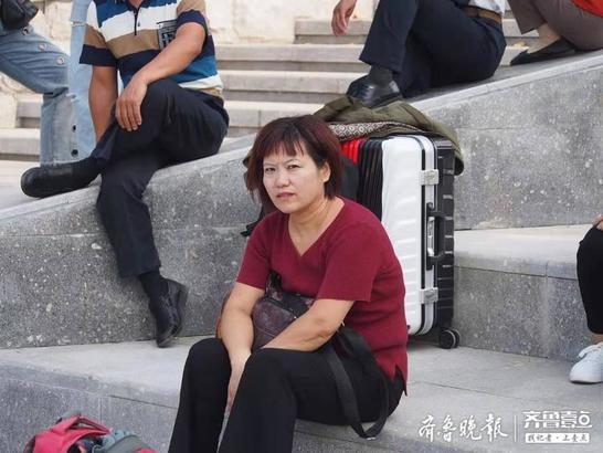 山艺新生报到有原则，家长们靠边站，考生们亲自上！