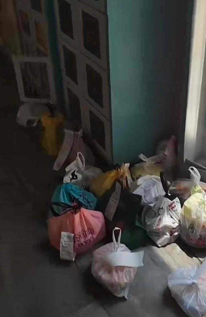 不免费！济南美团外卖柜开始收费 外卖重回露天模式