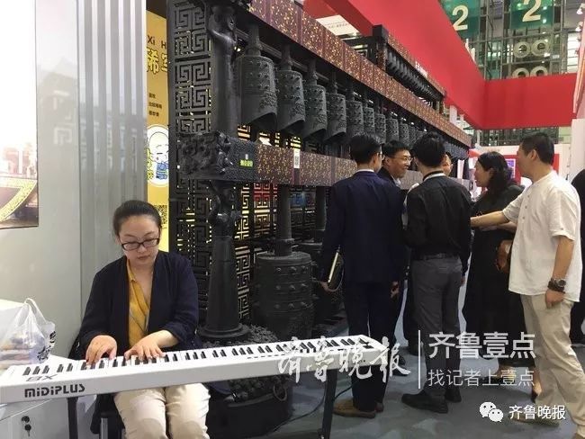 文博会山东展区交易火爆 这些山东文创“C位出道”