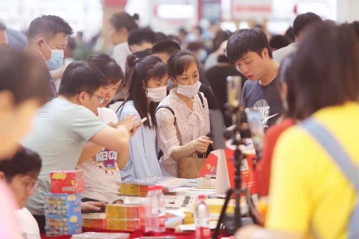 参展商高度评价第30届书博会，济南人的读书热情让人感动