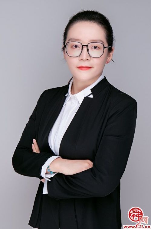 济南锦苑学校李彤：三尺讲台销智慧  一生奉献谱爱心