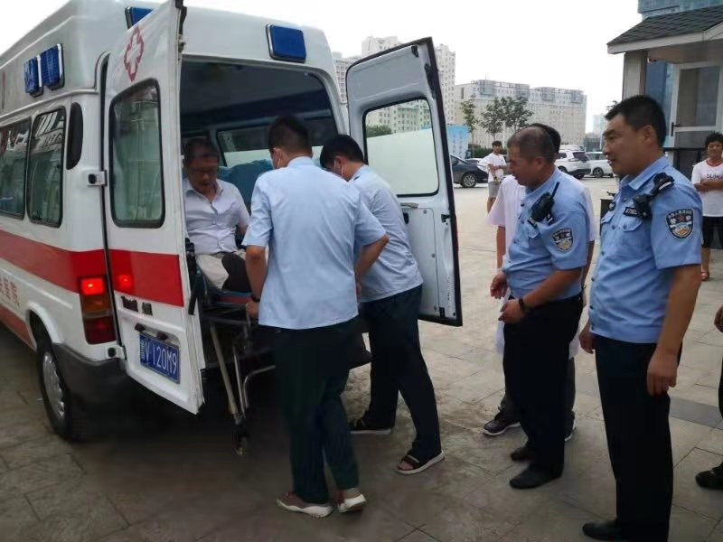 关注暑运：旅客高铁上突发心脏病 潍西所昌乐站民警紧急救助