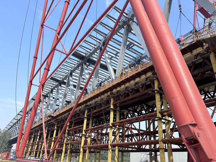 “公路+铁路”横跨黄河，聊泰铁路黄河公铁桥加速建设中