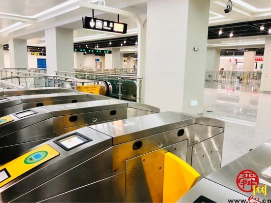 先睹为快！济南轨道交通2号线长啥样？在地铁站里寻味“济南故事”