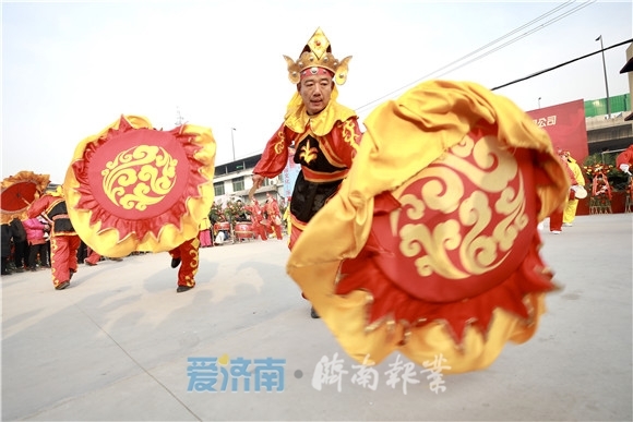 【网络述年】赶年集 品年味 过年就要这个热闹劲儿！