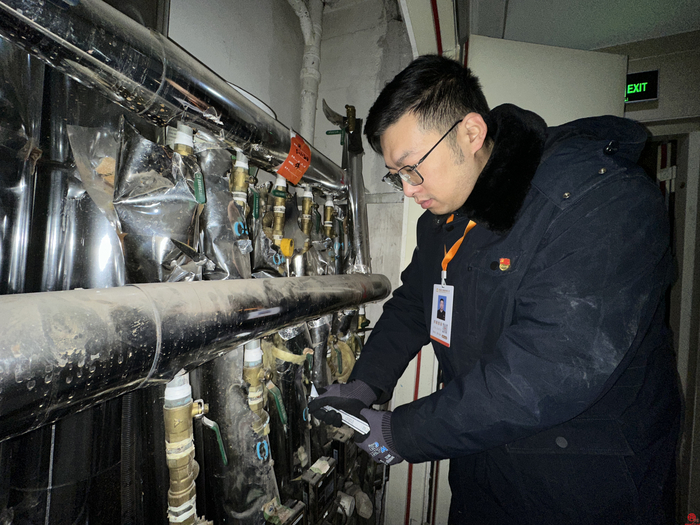 赴寒潮保供暖丨供暖管家徐吉雨：奔走风雪守护温暖