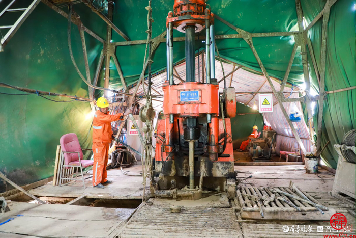 山东省地矿局一院高唐钻探施工现场发现罕见富铁矿