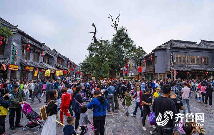 25省国庆假期旅游收入排名公布 山东连续三年破500亿元