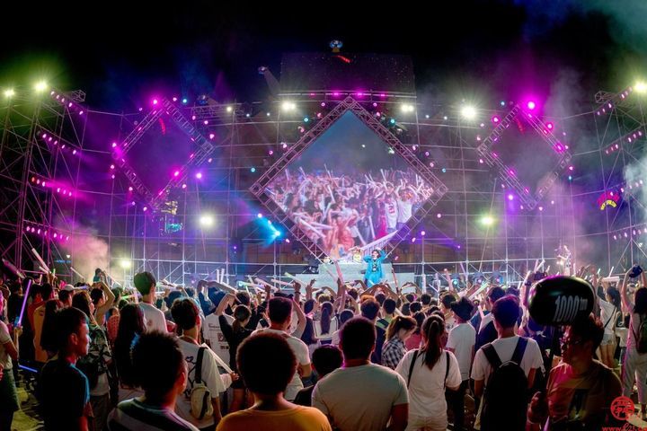 济南方特泼水节清凉回归：129元夜场票限时发售！