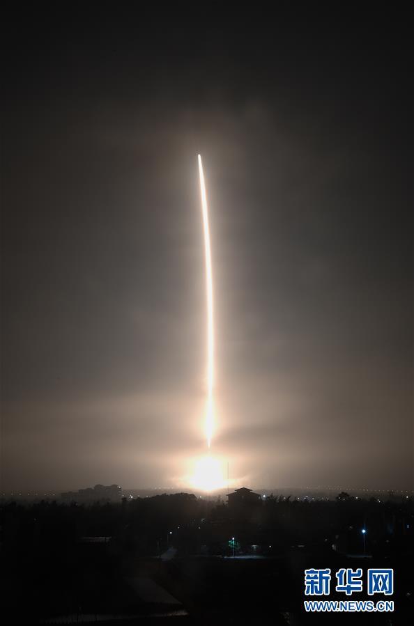 长征七号改遥二火箭成功发射试验九号卫星