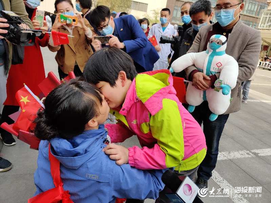 泪目！第二批返鲁医疗队结束休整回家，这些瞬间令人感动