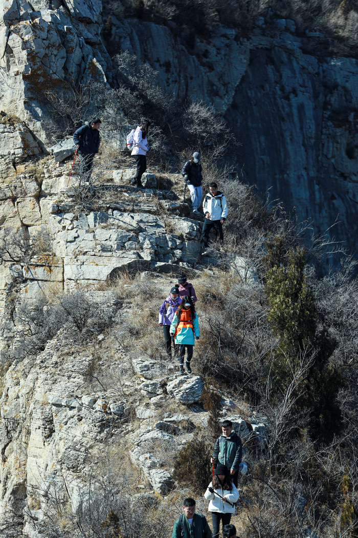 开启逃离城市计划！济南两名90后小伙带伙伴“走”进山野