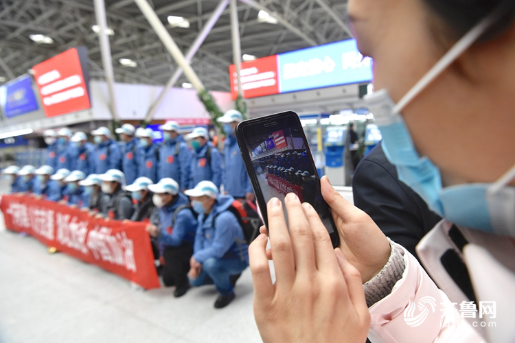 “回来我就嫁给你”，支援湖北推迟结婚 德州疾控刘维超机场浪漫求婚