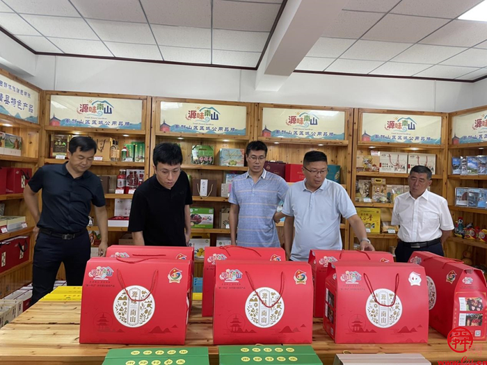 【第一书记风采录】倾情为民担使命 扎根基层践初心 万德南纸坊村第一书记——张少辉