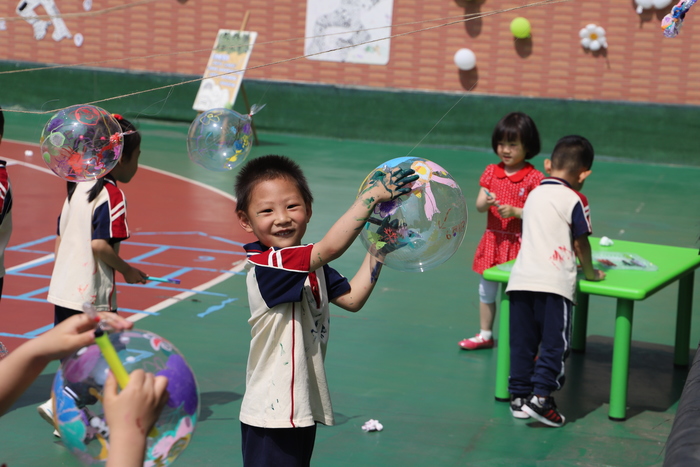 历东花园幼儿园有一场“玩不够”的艺术游园会