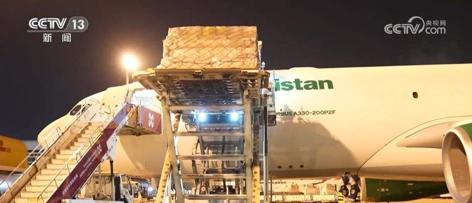 民航货邮运输规模连续三个月达到60万吨以上