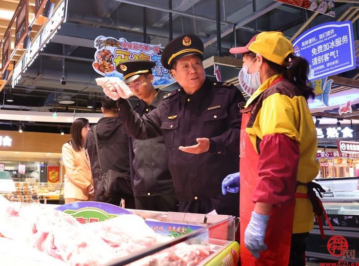 摘掉“美颜滤镜”！济南市市场监管局开展“生鲜灯”专项检查