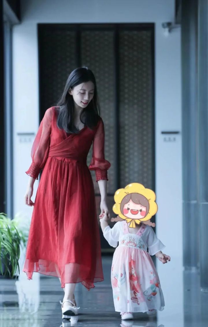 3年过去，“一支舞带火一座城”的“不倒翁小姐姐”近况如何