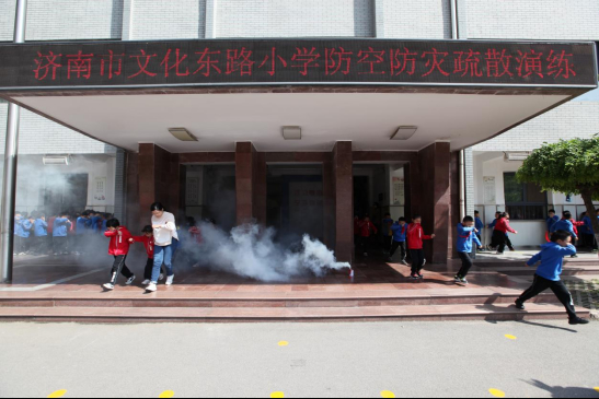人防教育和防空防灾疏散演练活动走进文东小学