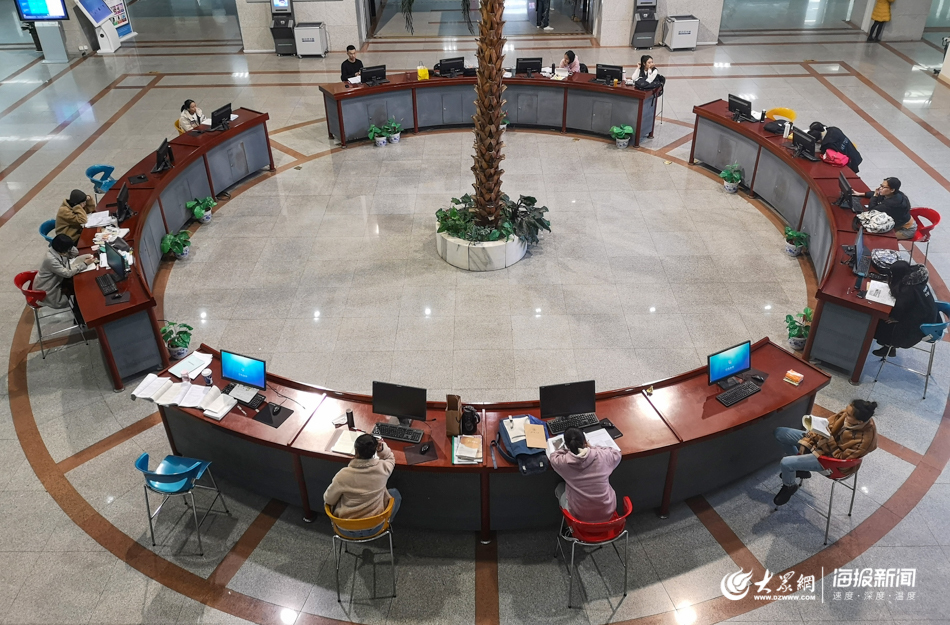 挑灯夜读！山东一高校学生备战国考、研究生考试