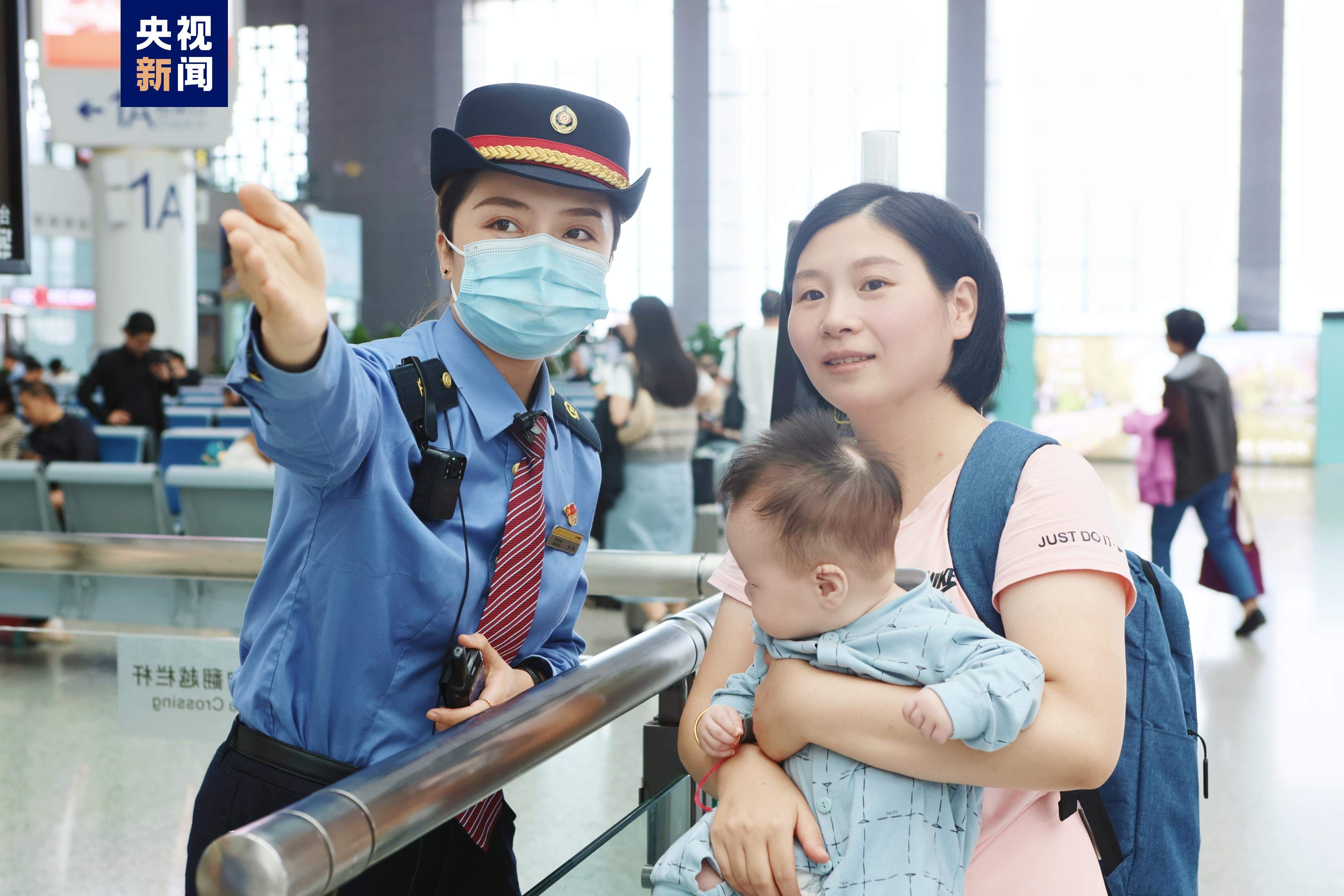 长三角铁路今日预计发送旅客逾300万人次 午后迎首波旅客出行高峰