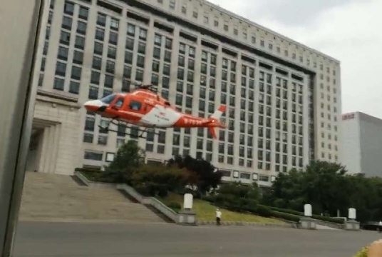 生命无价！济南市应急管理局为三岁患儿打通空地救援通道