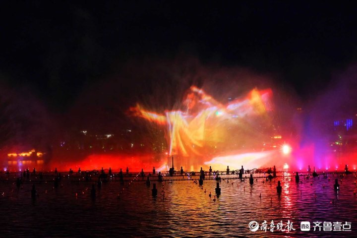 明湖秀一票难求！泉城夜宴展魅力，济南夜经济如何提档升级？