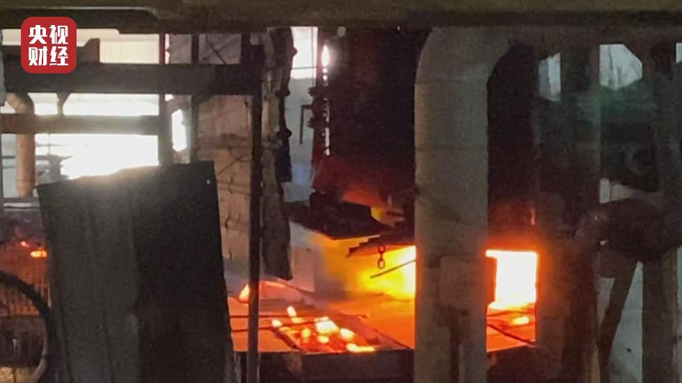 央视315晚会：废旧钢筋一夜翻新，一年上万吨黑心钢筋流入工地