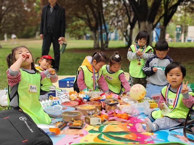 莱芜实验幼儿园师生春游走进大自然