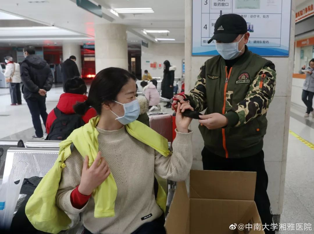 这些“天团”会师武汉！网友：王炸组合来了，必能战胜疫情！