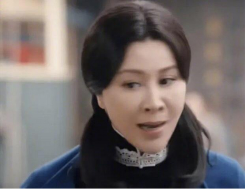 刘嘉玲双马尾造型遭吐槽|【吃瓜】刘嘉玲双马尾造型遭吐槽：不像舞女,像上海滩老大！