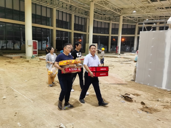 岗位上过中秋，他们坚守在花博会筹备第一线