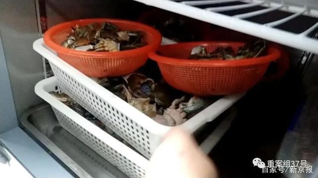 胖哥俩肉蟹煲死蟹当活蟹卖 土豆、鸡爪也中招 多名食客就餐后腹泻