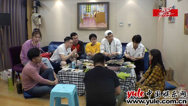 于小彤陈小纭《我家那小子》 下厨换鞋男友力爆棚