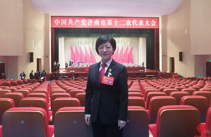 芳华守正义柔情断是非 记天桥区人民法院审判管理办公室主任张晓玲