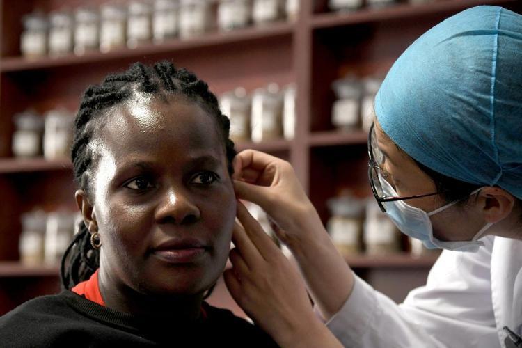 “齐”心“鲁”力丨青岛：搭建中医药文化国际交流共享桥梁