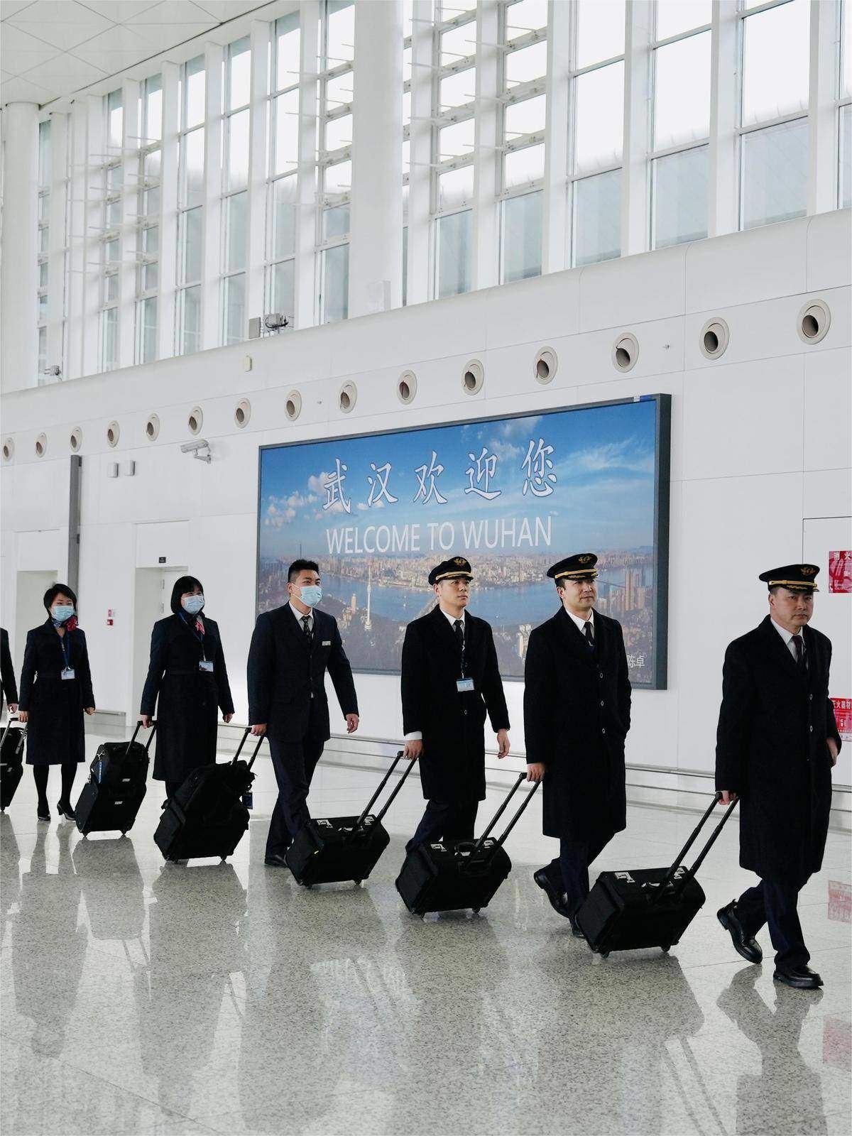 新春走基层丨春运启幕！百万旅客踏上“温暖回家路”