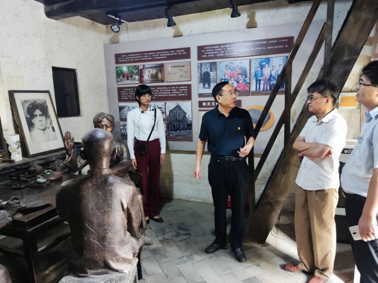 济南市作协主席团赴中共山东省工委旧址党性教育基地开展党史学习教育