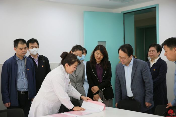 “爱心助残、共享阳光、委员同行” 康复科党支部与市残联第一党支部开展主题党日活动