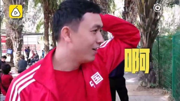 扎心！80后被划入相亲角中老年区，路人：40岁奔“五”也不冤