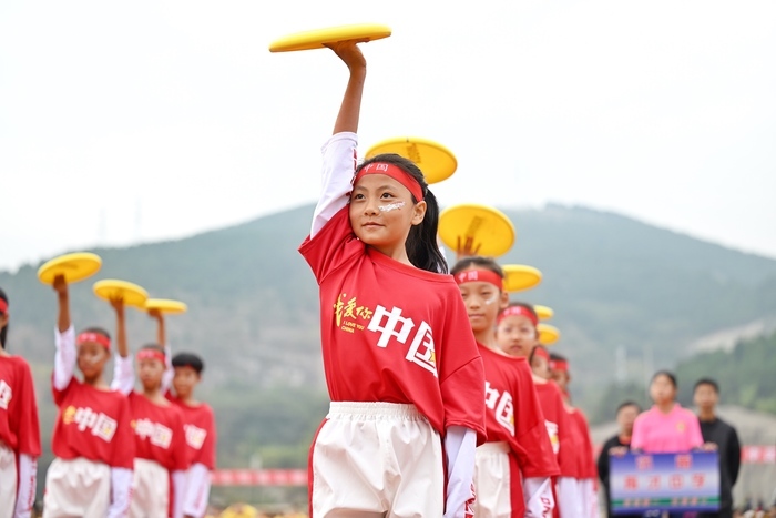 别眨眼！市中学子大片“上映”